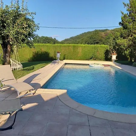 Auvergne Avec Piscine, Proche Aurillac Et Puy Mary, Terrains Et Activites A Proximite - Fr-1-742-52 Jussac
