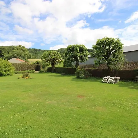 Tatil Evi Auvergne Avec Piscine, Proche Aurillac Et Puy Mary, Terrains Et Activites A Proximite - Fr-1-742-52 *
