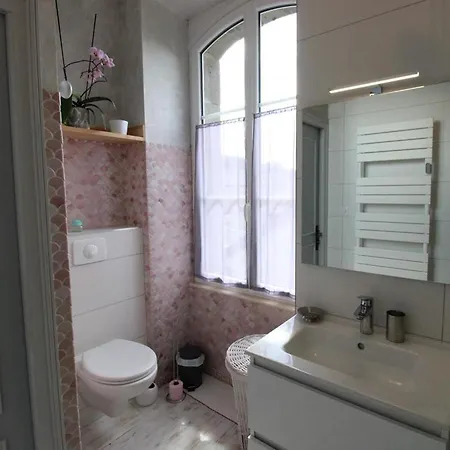 Auvergne Avec Piscine, Proche Aurillac Et Puy Mary, Terrains Et Activites A Proximite - Fr-1-742-52 * Jussac