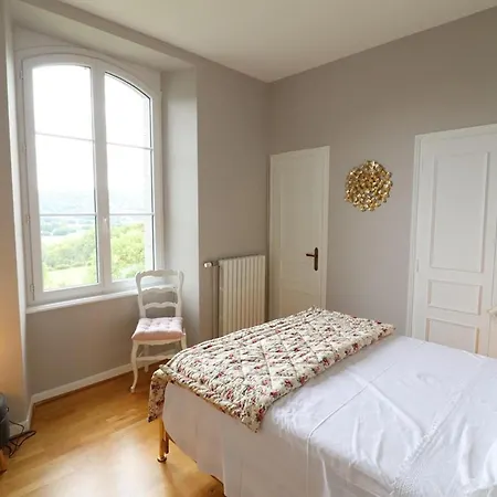 Tatil Evi Auvergne Avec Piscine, Proche Aurillac Et Puy Mary, Terrains Et Activites A Proximite - Fr-1-742-52 Jussac
