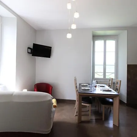 Holiday home Auvergne Avec Piscine, Proche Aurillac Et Puy Mary, Terrains Et Activites A Proximite - Fr-1-742-52 Jussac